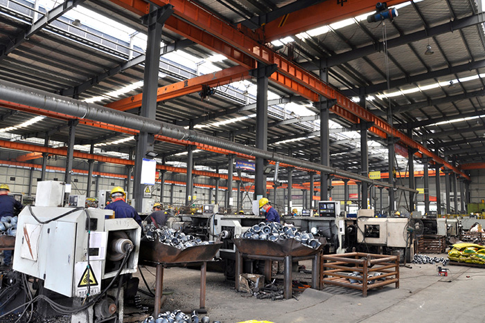 新泰网架锥头车间